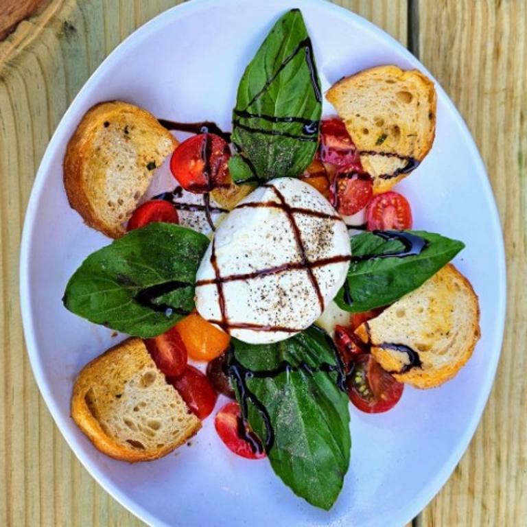 Caprese: Fresh Italian Tomato Mozzarella Salad